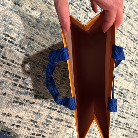 Louis Vuitton Shopping Bag - Picture 5 of 6